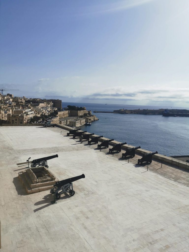 Upper Barrakka Gardens - Malta - Valletta - The Saluting Battery